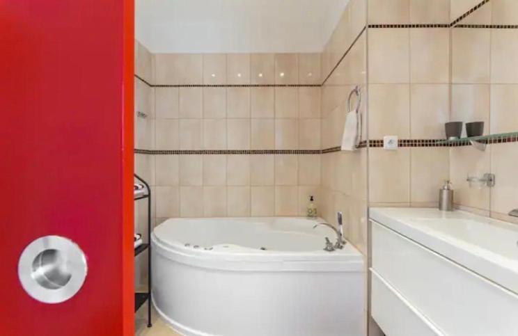 Lenka'S Cozy Red Studio + Lenka'S Cozy Gold Apartment Prag Eksteriør billede